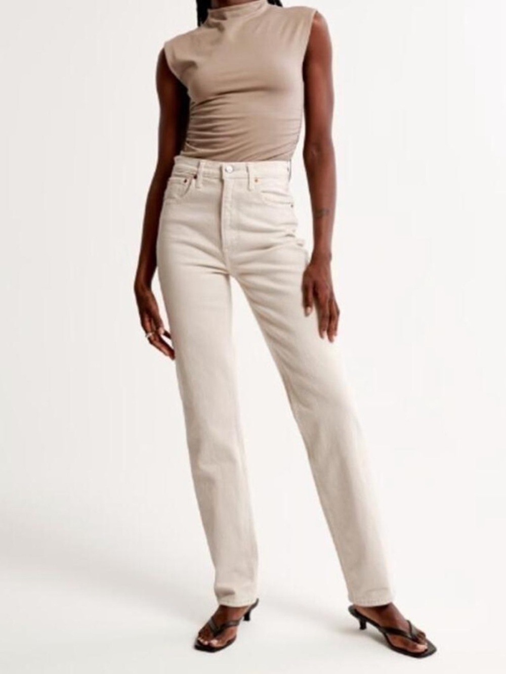 Abercrombie the 90s straight ultra high rise ivory stone